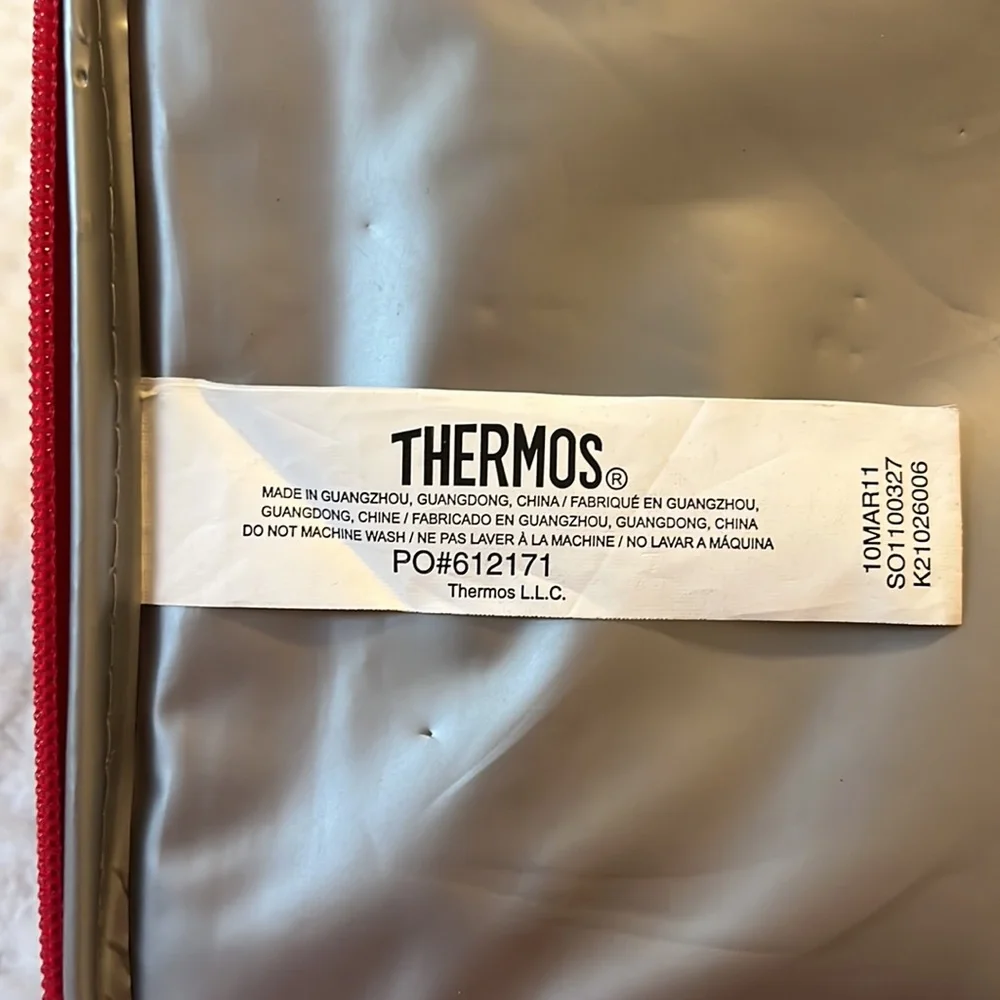 Thermos Hello Kitty Insulated Lunch Bag School Lunch Box - Picture 13 of 14